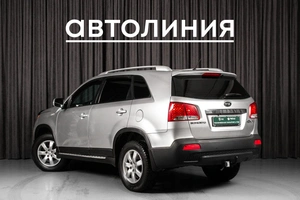 Внедорожник Kia Sorento 2010 года, 1275000 рублей, Красноярск