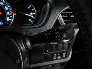 Минивэн Toyota Esquire 2016 года, 1799000 рублей, Воронеж