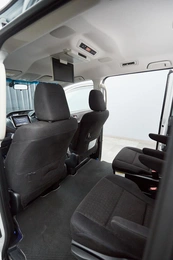 Минивэн Toyota Voxy 2015 года, 1797000 рублей, Красноярск