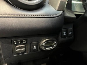 Внедорожник Toyota RAV4 2013 года, 2590000 рублей, Абакан