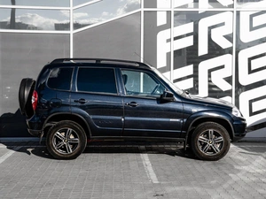 Внедорожник Chevrolet Niva 2016 года, 715000 рублей, Краснодар