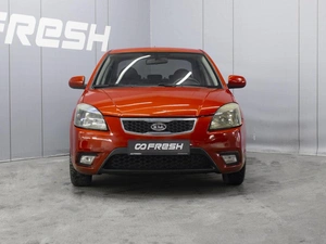 Седан Kia Rio 2010 года, 480000 рублей, Омск