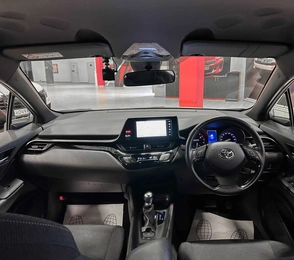 Внедорожник Toyota C-HR 2018 года, 1857000 рублей, Красноярск