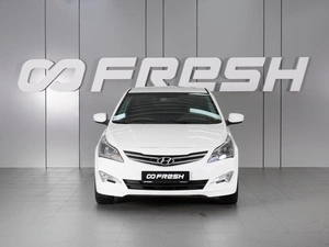 Седан Hyundai Solaris 2015 года, 1130000 рублей, Красный Пахарь