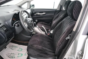 Хетчбэк Toyota Auris 2007 года, 679000 рублей, Красноярск