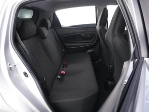Хетчбэк Toyota Vitz 2018 года, 999654 рублей, Москва