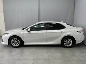 Седан Toyota Camry 2019 года, 2550000 рублей, Красноярск