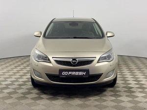 Хетчбэк Opel Astra 2011 года, 649900 рублей, Казань