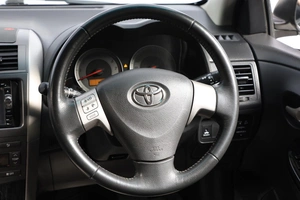 Универсал Toyota Corolla Fielder 2009 года, 939000 рублей, Новосибирск