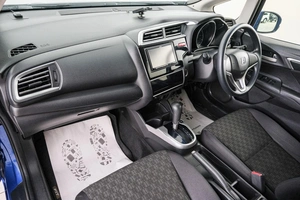 Хетчбэк Honda Fit 2016 года, 999000 рублей, Красноярск