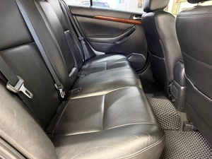 Универсал Toyota Avensis 2006 года, 759000 рублей, Красноярск