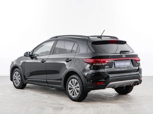 Хетчбэк Kia Rio X-Line 2018 года, 1372444 рублей, Москва