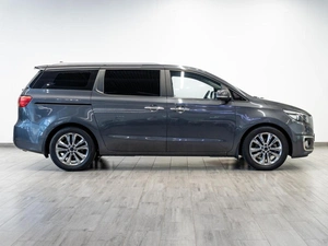 Минивэн Kia Carnival 2016 года, 2489000 рублей, Саратов