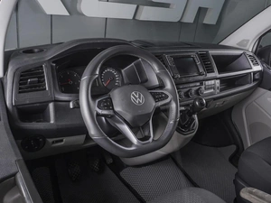 Минивэн Volkswagen Caravelle 2017 года, 3070000 рублей, Ростов-на-Дону