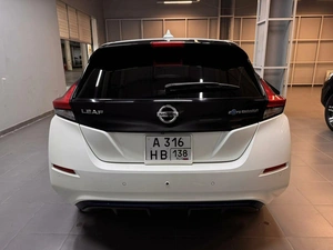 Хетчбэк Nissan Leaf 2019 года, 1947000 рублей, Красноярск
