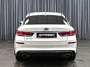 Седан Kia Optima 2018 года, 2335000 рублей, Ставрополь