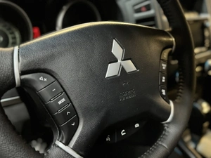 Внедорожник Mitsubishi Pajero 2013 года, 2147000 рублей, Красноярск