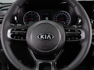 Седан Kia K5 2020 года, 2379000 рублей, Тюмень
