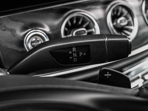 Седан Mercedes-benz E-класс 2016 года, 2287030 рублей, Кирилловка