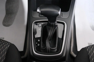 Хетчбэк Kia Rio X-Line 2019 года, 1619000 рублей, Омск