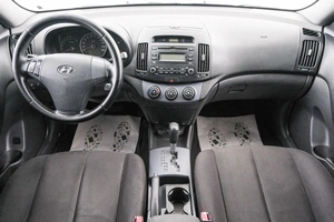 Седан Hyundai Elantra 2009 года, 849000 рублей, Красноярск