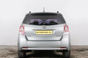 Минивэн Toyota Verso 2010 года, 1139000 рублей, Красноярск