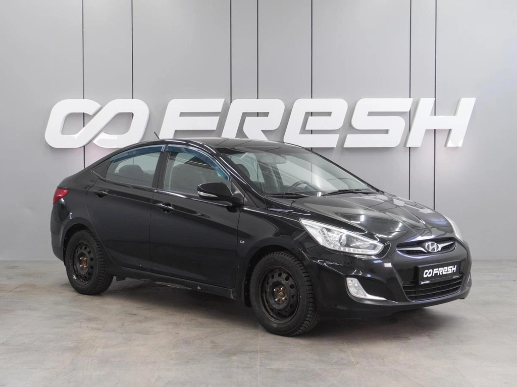 Седан Hyundai Solaris 2013 года, 987000 рублей, Воронеж