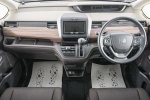Минивэн Honda Freed 2020 года, 1659000 рублей, Красноярск
