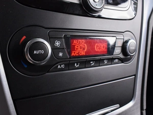 Седан Ford Mondeo 2013 года, 1119000 рублей, Воронеж