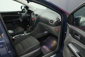 Хэтчбек Ford Focus 2010 года, 775000 рублей, Курск