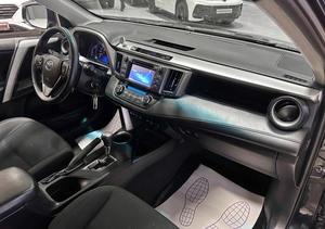 Внедорожник Toyota RAV4 2015 года, 2107000 рублей, Красноярск