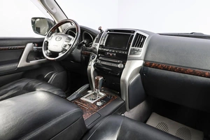 Внедорожник Toyota Land Cruiser 2013 года, 4199000 рублей, Новосибирск