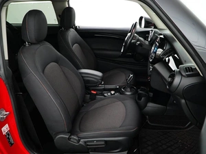Хетчбэк MINI Cooper 2018 года, 2077077 рублей, Москва