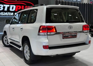 Внедорожник Toyota Land Cruiser 2015 года, 5797000 рублей, Красноярск