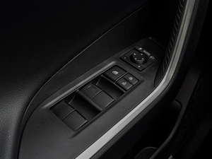 Внедорожник Toyota RAV4 2025 года, 4298000 рублей, Краснодар