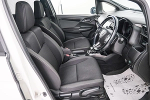Хетчбэк Honda Fit 2017 года, 1249000 рублей, Красноярск