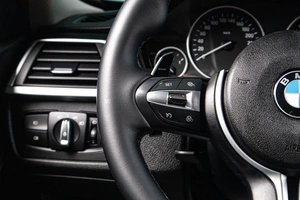 Седан BMW 3 серия 2018 года, 2599000 рублей, Сургут