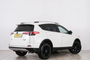 Внедорожник Toyota RAV4 2017 года, 3189000 рублей, Красноярск