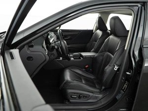 Седан Lexus ES 2020 года, 4698999 рублей, Москва