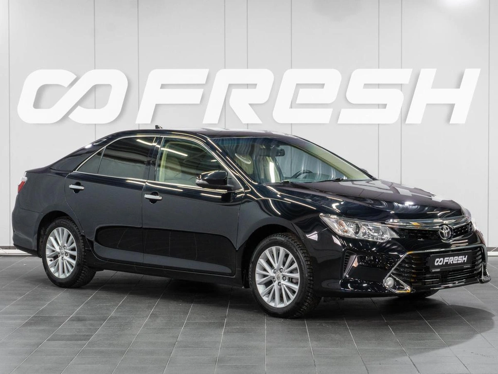 Седан Toyota Camry 2015 года, 2099000 рублей, Сургут