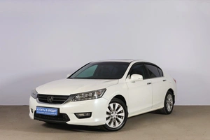 Седан Honda Accord 2013 года, 1849000 рублей, Новосибирск