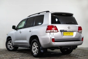 Внедорожник Toyota Land Cruiser 2010 года, 3059000 рублей, Сургут