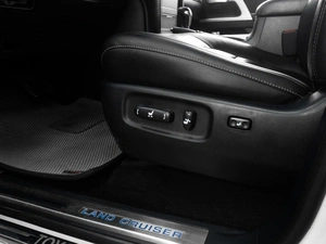 Внедорожник Toyota Land Cruiser 2021 года, 8499000 рублей, Тюмень