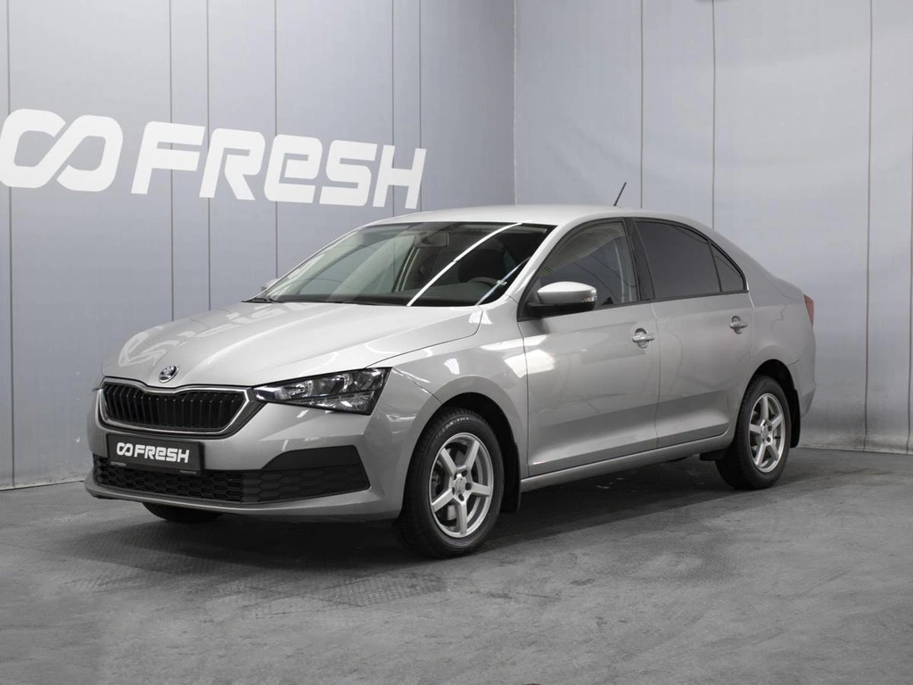 Лифтбек Skoda Rapid 2021 года, 1630000 рублей, Омск