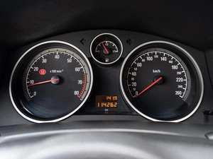 Седан Opel Astra 2013 года, 605000 рублей, Краснодар