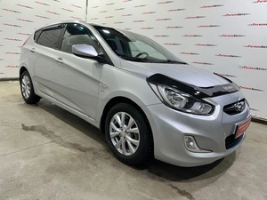 Хетчбэк Hyundai Solaris 2013 года, 865000 рублей, Красноярск