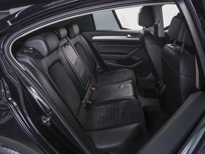 Седан Volkswagen Passat 2016 года, 1800000 рублей, Ростов-на-Дону