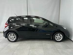 Хетчбэк Nissan Note 2018 года, 1085000 рублей, Красноярск