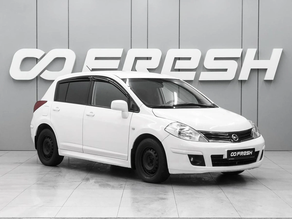 Хетчбэк Nissan Tiida 2013 года, 900000 рублей, Ростов-на-Дону