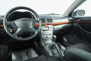 Седан Toyota Avensis 2006 года, 729000 рублей, Новосибирск